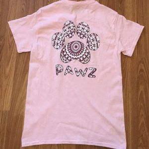 Small light pink Pawz t-shirt